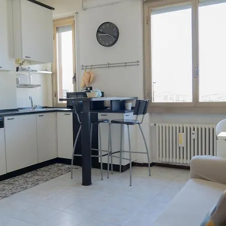 Apartment 10 Min ***** Relax Wifi-netflix Milan